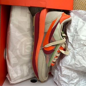 Nike Sacai CLOT Kiss of death net
Orange Blaze 
Size 7M 
New, Never worn 
#sacai